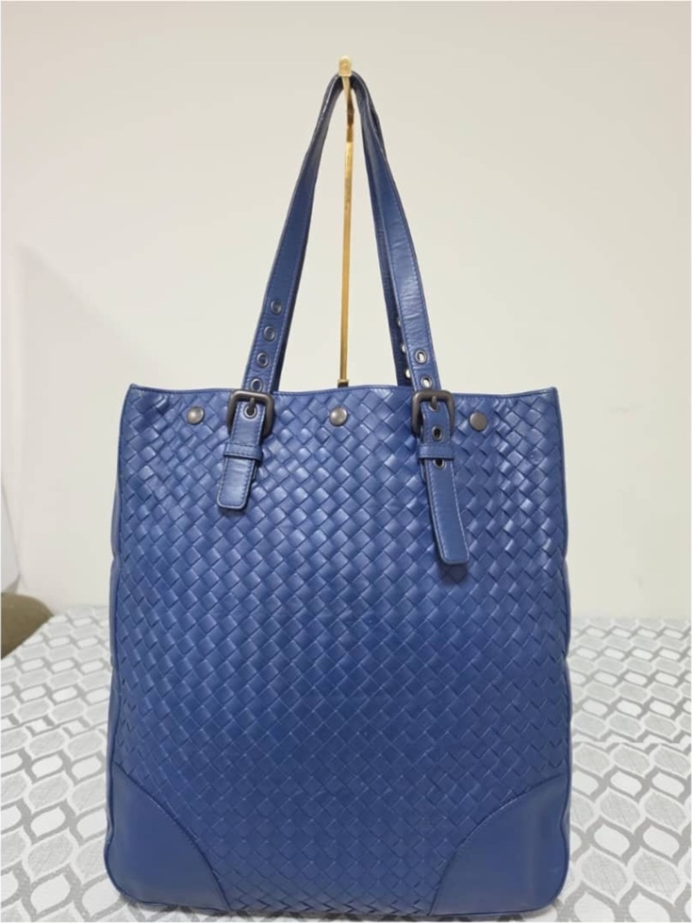 Authentic BOTTEGA VENETA Nappa Intrecciato Vertical Tote Blue